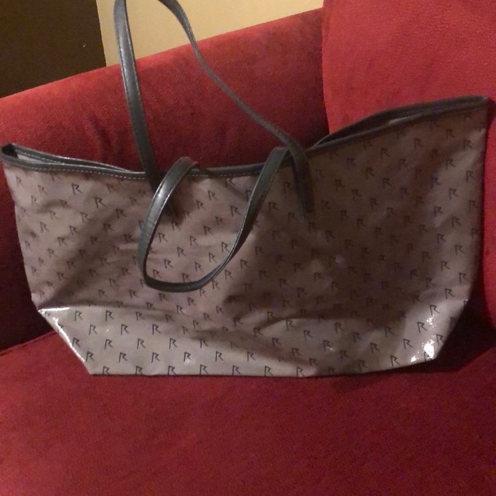 Rogue by Rihanna tote bag